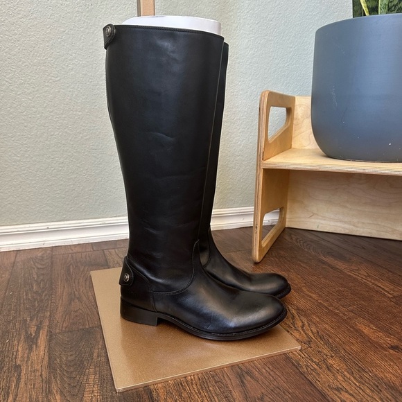 FRYE | Women's Melissa Button Back Zip - Picture 2 of 8